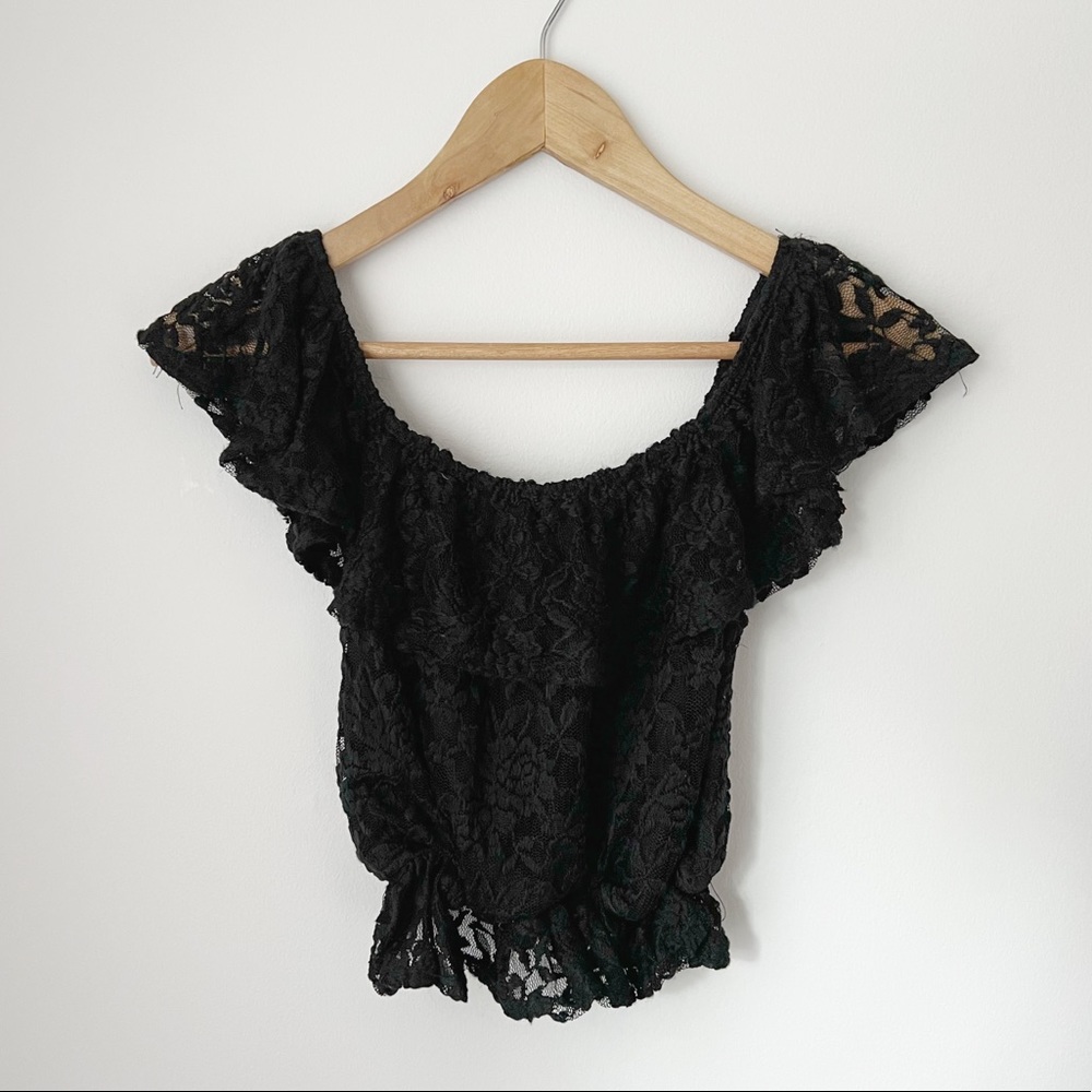 Flowy, Black Lace Crop Blouse